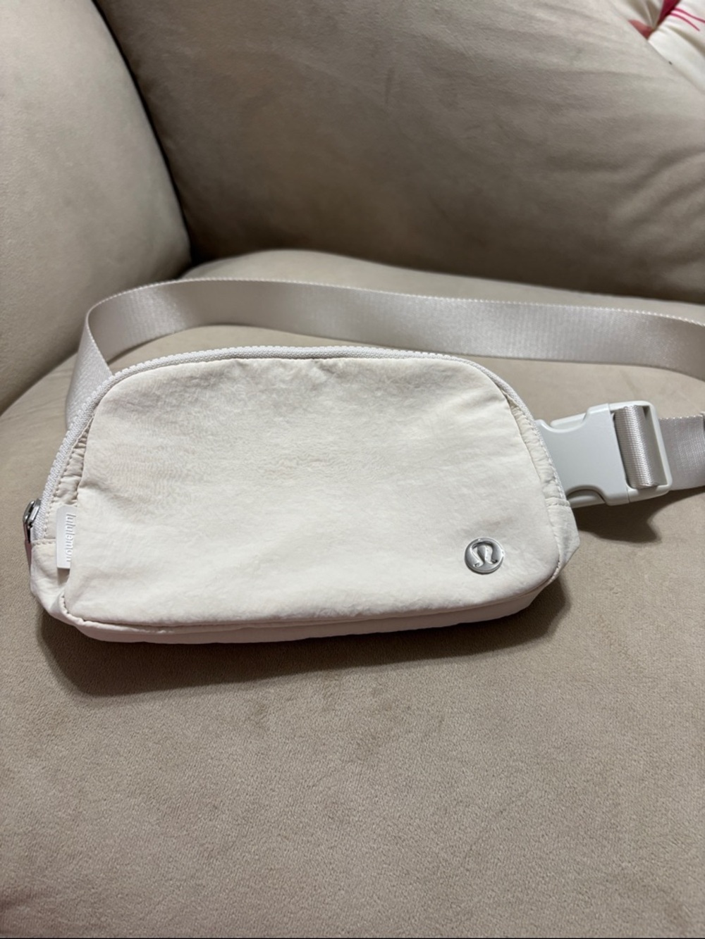 lululemon athletica cream crossbody belt bag